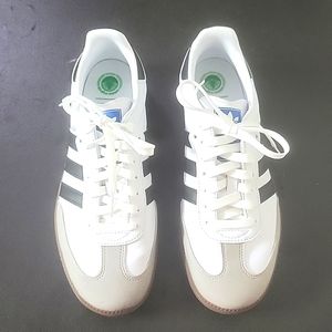 New Adidas SAMBA Unisex size 9